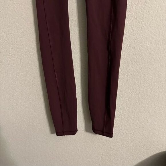 Lululemon Invigorate High-Rise Legging 25"Cassis Burgundy Size 2 - Picture 10 of 14
